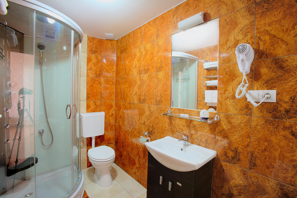 Casa Preturii Hotel Tîrgu Lăpuş Quarto foto